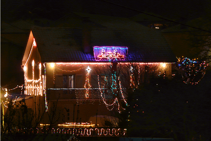 Nuit_09_La maison de Jeannot Alazard_© Joseph Guégan.gif